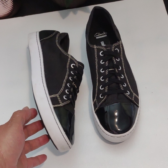 Clarks Black Canvas Sneakers with Glossy Toe - Picture 3 of 8